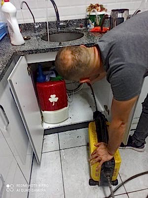 Aksu lavabo tıkanıklığı açma
